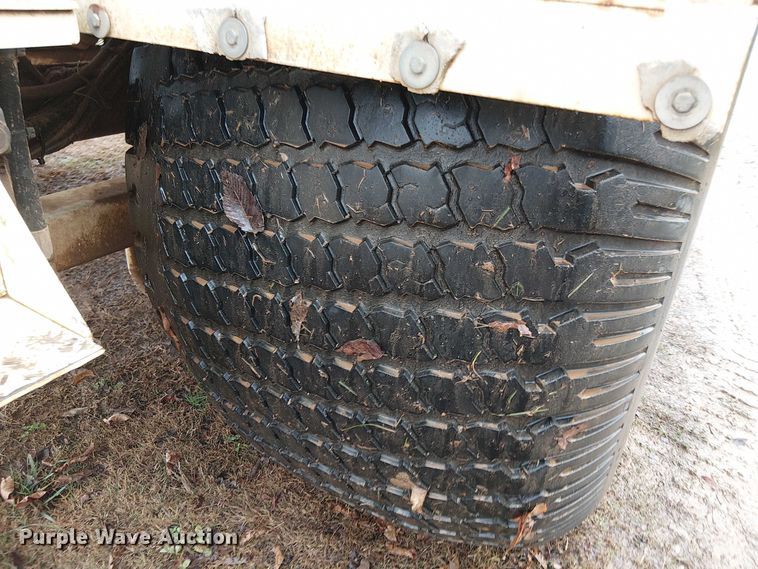 image for item DT4705 2005 Trebro AutoStack sod harvester