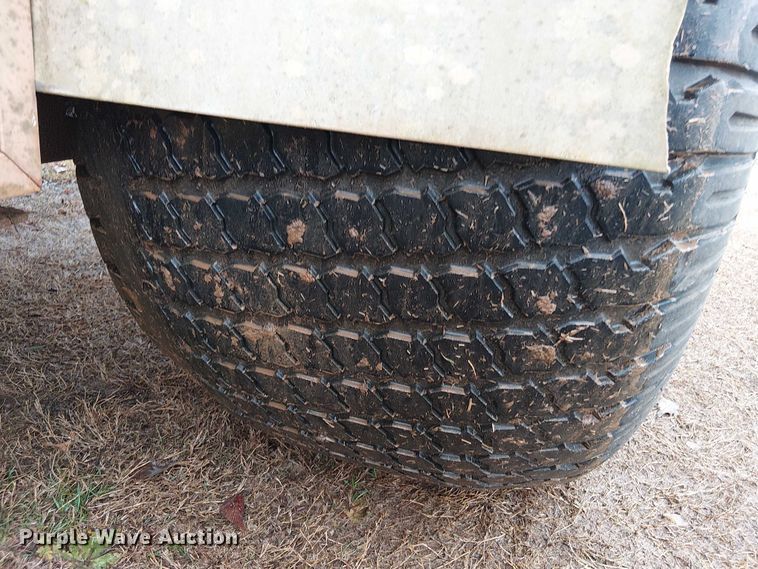 image for item DT4705 2005 Trebro AutoStack sod harvester