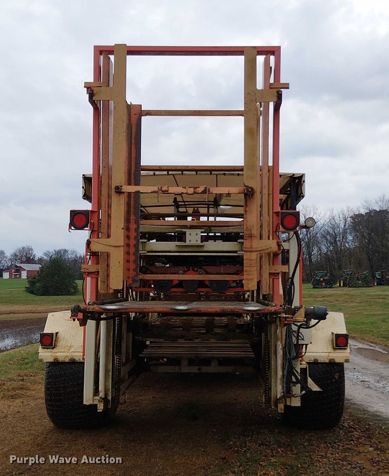 image for item DT4706 2006 Trebro AutoStack sod harvester