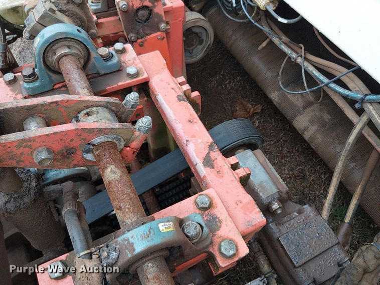 image for item DT4706 2006 Trebro AutoStack sod harvester