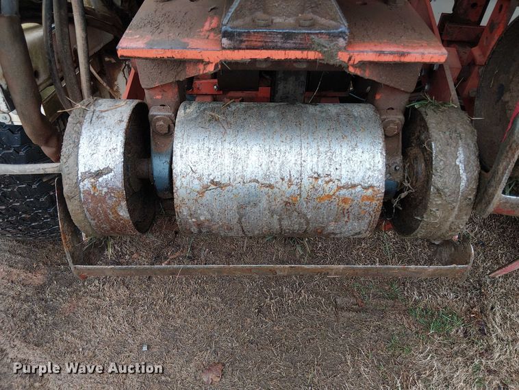 image for item DT4706 2006 Trebro AutoStack sod harvester