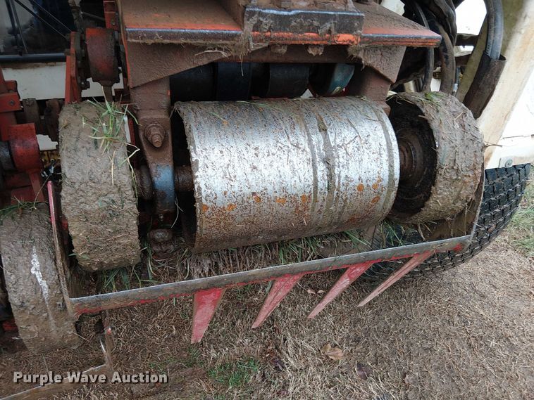 image for item DT4706 2006 Trebro AutoStack sod harvester