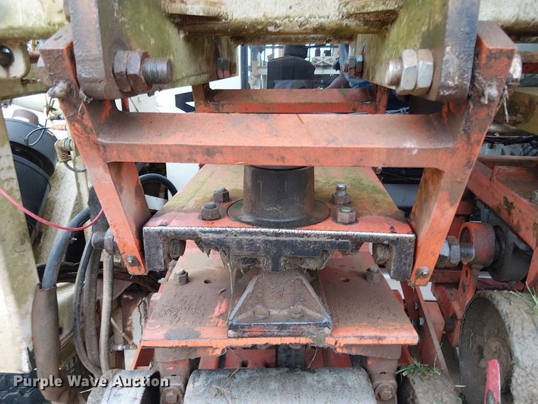 image for item DT4706 2006 Trebro AutoStack sod harvester