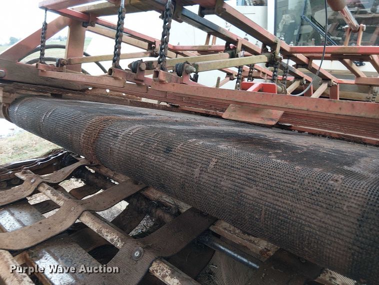 image for item DT4706 2006 Trebro AutoStack sod harvester