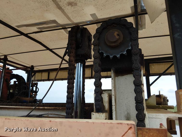 image for item DT4706 2006 Trebro AutoStack sod harvester