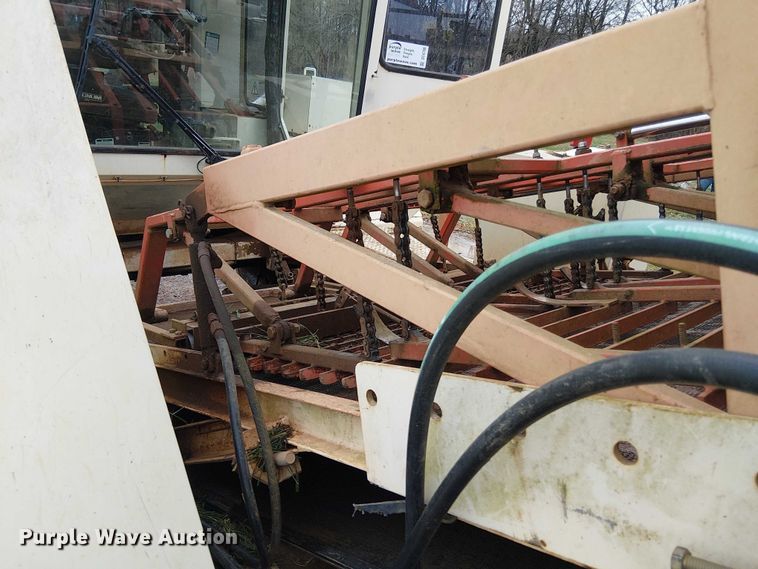 image for item DT4706 2006 Trebro AutoStack sod harvester