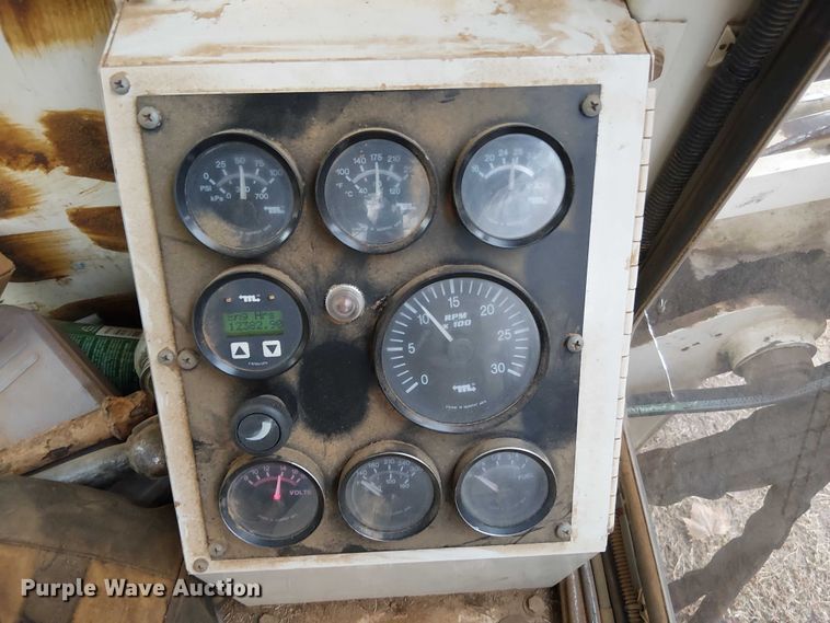 image for item DT4706 2006 Trebro AutoStack sod harvester