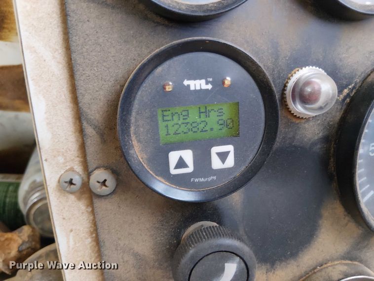 image for item DT4706 2006 Trebro AutoStack sod harvester