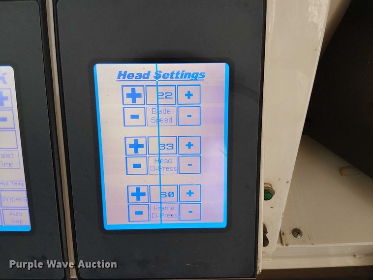 image for item DT4706 2006 Trebro AutoStack sod harvester