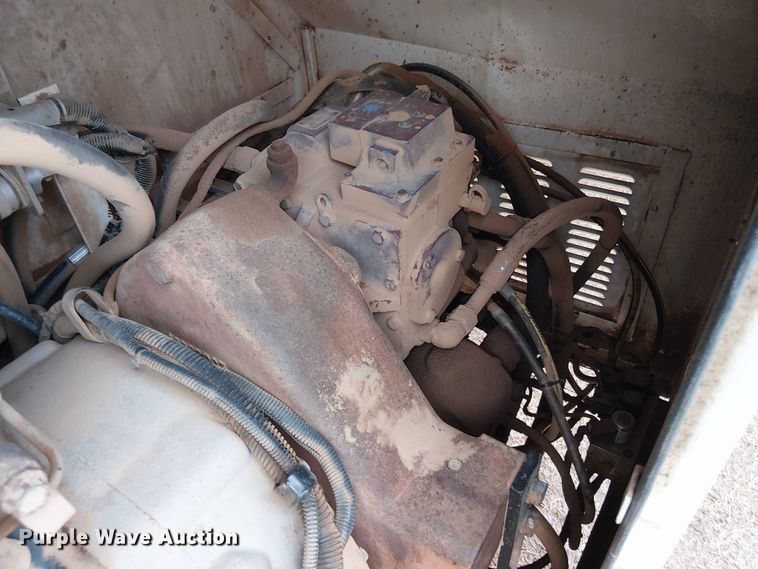 image for item DT4706 2006 Trebro AutoStack sod harvester