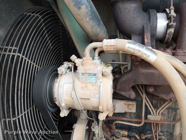 image for item DT4706 2006 Trebro AutoStack sod harvester