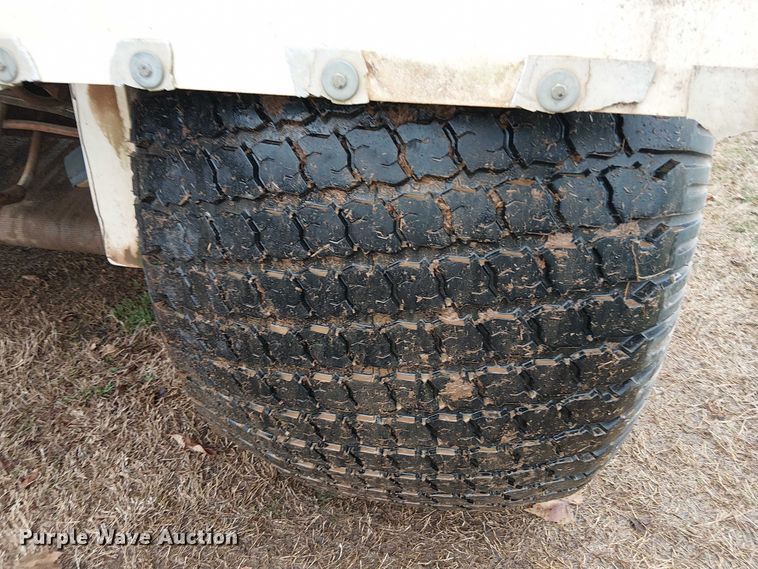 image for item DT4706 2006 Trebro AutoStack sod harvester