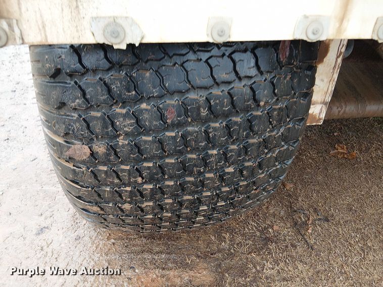 image for item DT4706 2006 Trebro AutoStack sod harvester