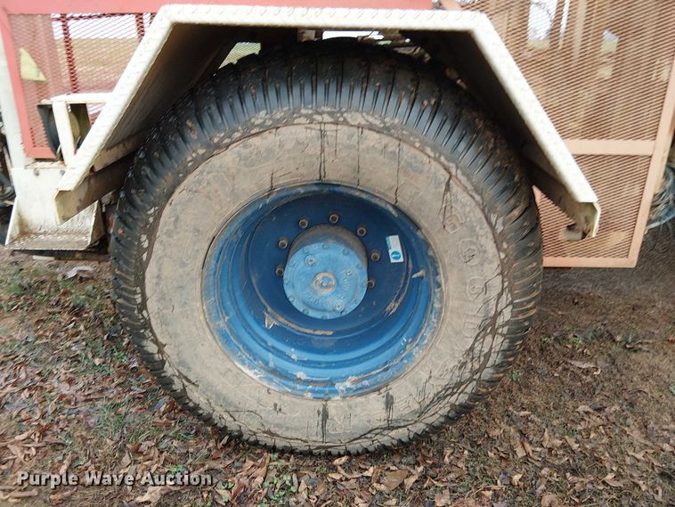 image for item DT4706 2006 Trebro AutoStack sod harvester