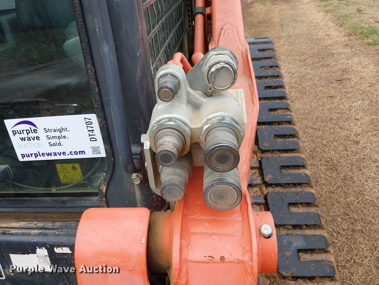 image for item DT4707 2022 Kubota SVL 97-2 tracked skid steer loader