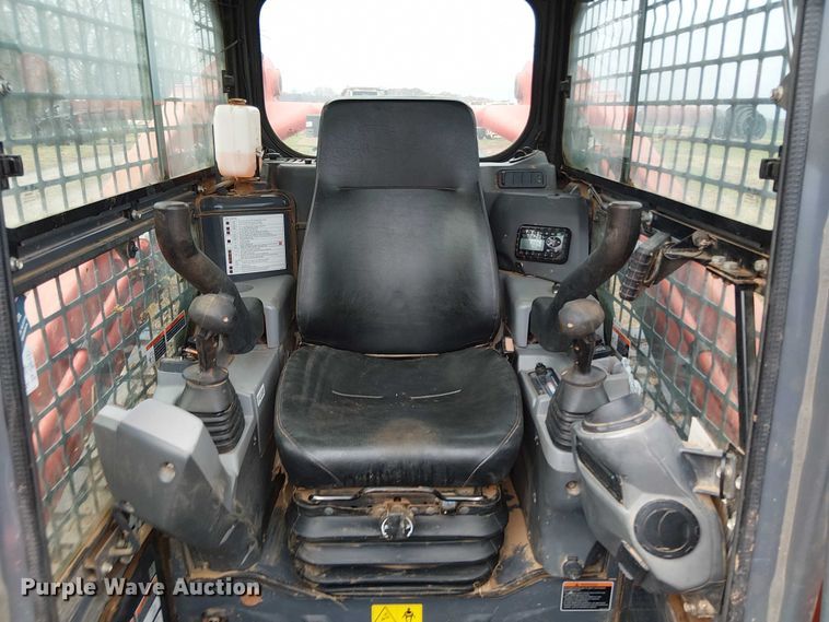 image for item DT4707 2022 Kubota SVL 97-2 tracked skid steer loader