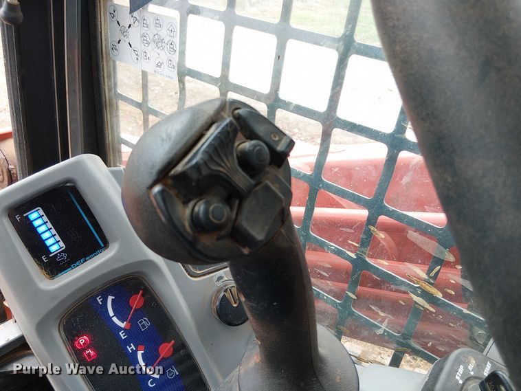 image for item DT4707 2022 Kubota SVL 97-2 tracked skid steer loader