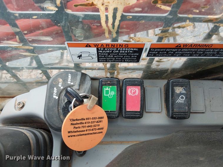 image for item DT4707 2022 Kubota SVL 97-2 tracked skid steer loader