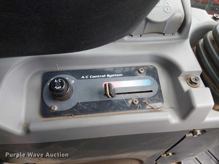 image for item DT4707 2022 Kubota SVL 97-2 tracked skid steer loader