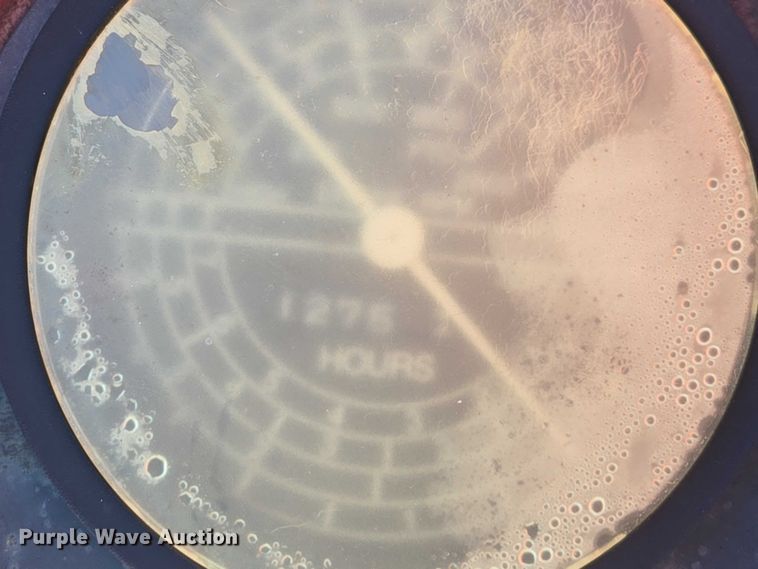 image for item DT4726 International 856 tractor