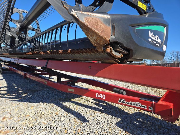 image for item DT4727 2017 MacDon FD75-S flex draper head