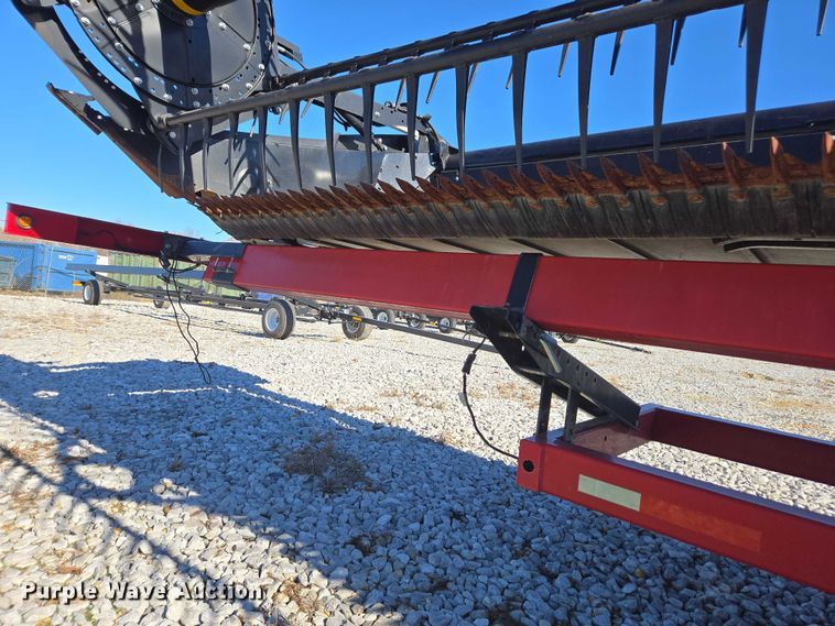 image for item DT4727 2017 MacDon FD75-S flex draper head