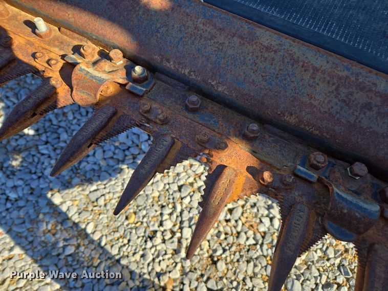 image for item DT4727 2017 MacDon FD75-S flex draper head