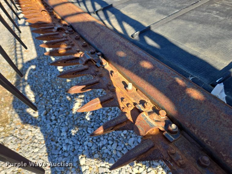 image for item DT4727 2017 MacDon FD75-S flex draper head