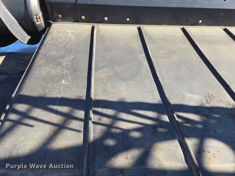 image for item DT4727 2017 MacDon FD75-S flex draper head