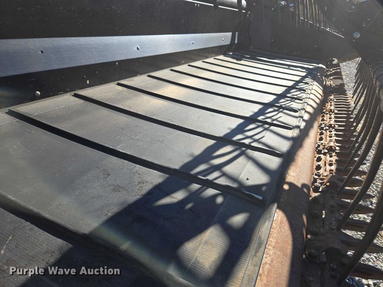 image for item DT4727 2017 MacDon FD75-S flex draper head