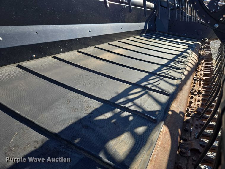 image for item DT4727 2017 MacDon FD75-S flex draper head