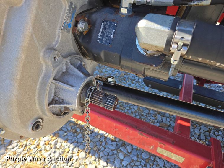 image for item DT4727 2017 MacDon FD75-S flex draper head