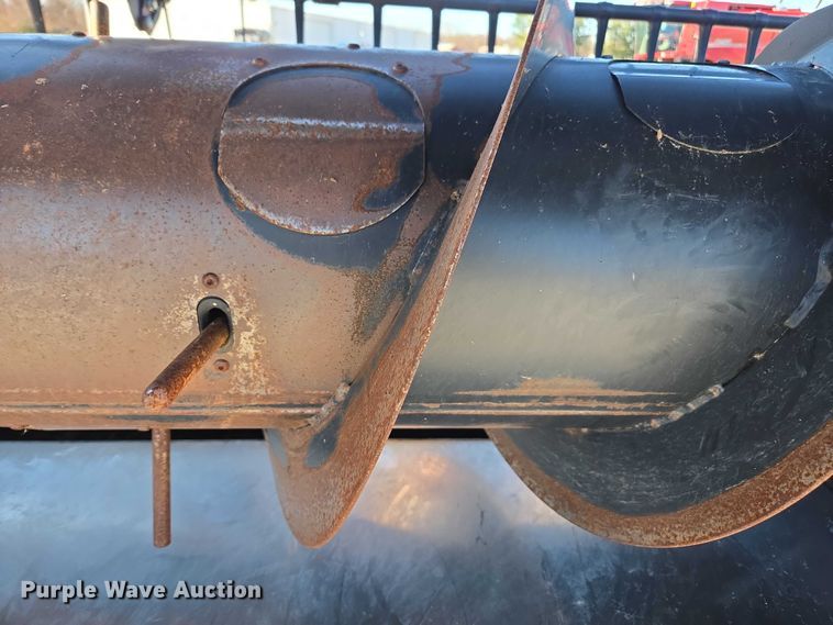 image for item DT4727 2017 MacDon FD75-S flex draper head