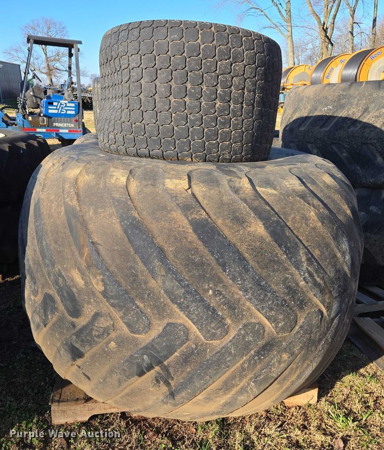 image for item DT4732 Approximately 20 tires and wheels