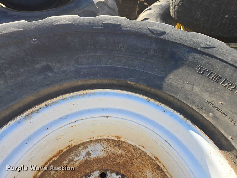 image for item DT4732 Approximately 20 tires and wheels