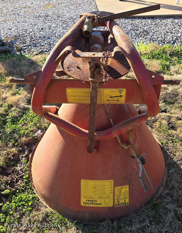 image for item DT4735 First Choice 500 seeder