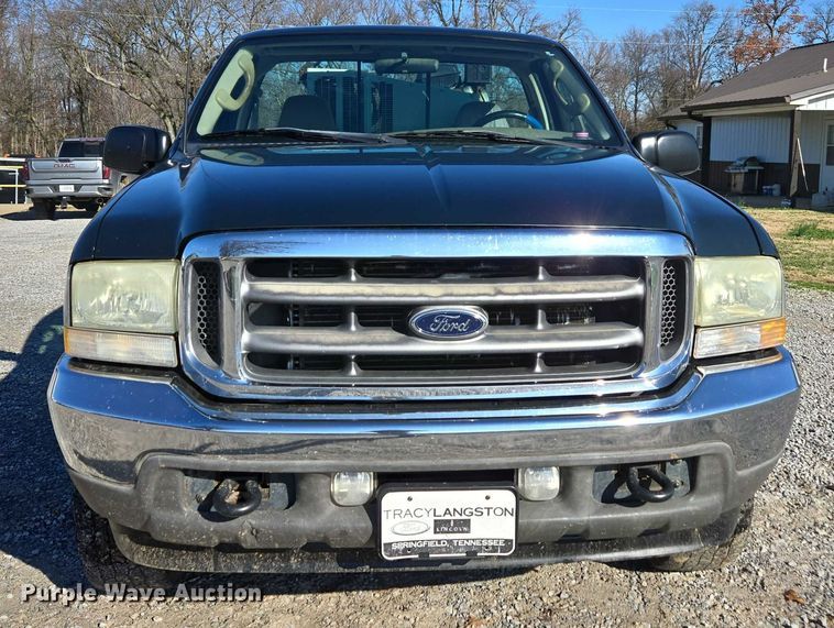 image for item DT4737 2003 Ford F250 Super Duty XLT pickup truck