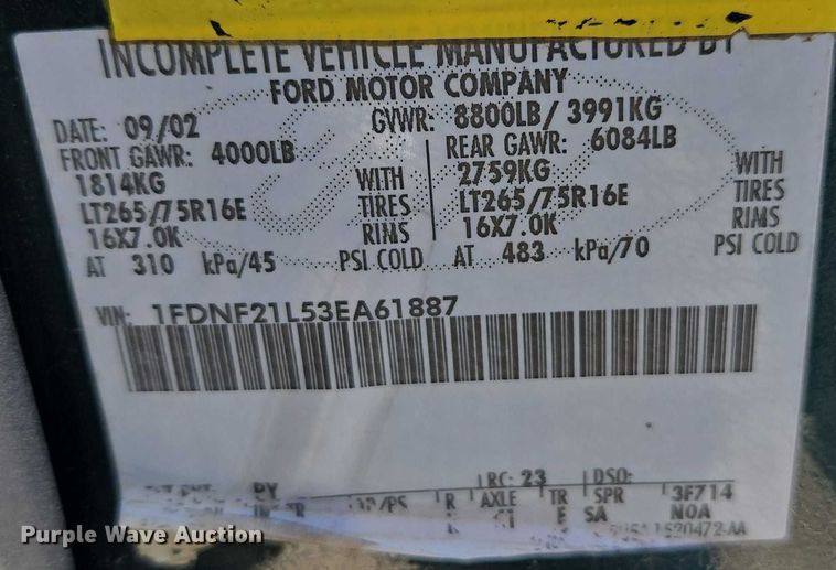 image for item DT4737 2003 Ford F250 Super Duty XLT pickup truck