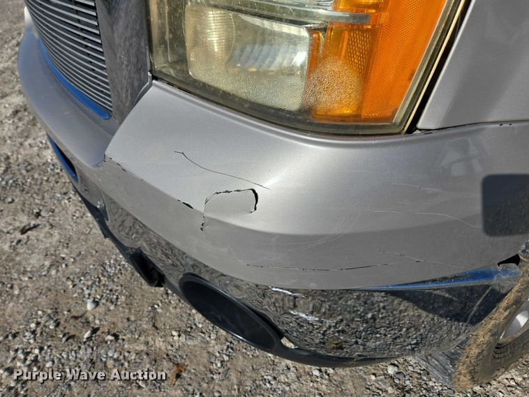 image for item DT4738 2008 GMC Sierra pickup truck