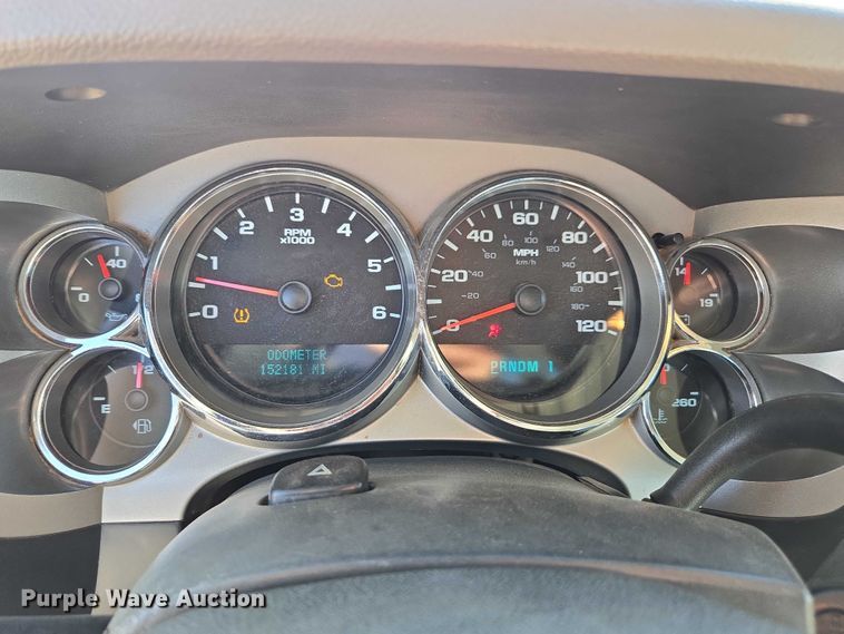 image for item DT4738 2008 GMC Sierra pickup truck