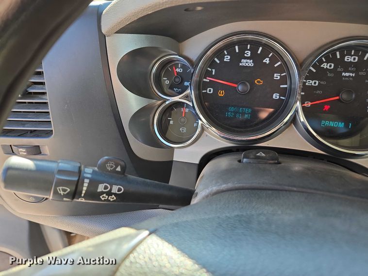 image for item DT4738 2008 GMC Sierra pickup truck