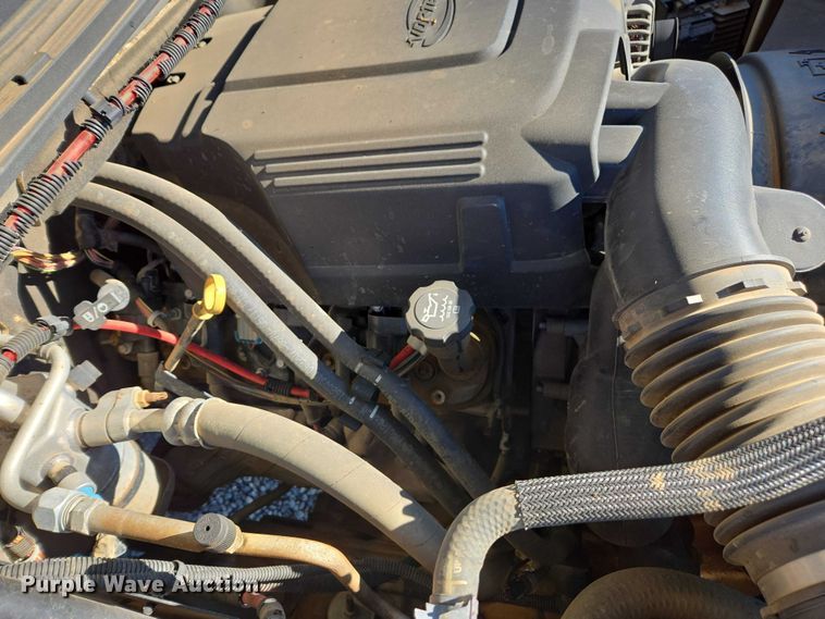 image for item DT4738 2008 GMC Sierra pickup truck