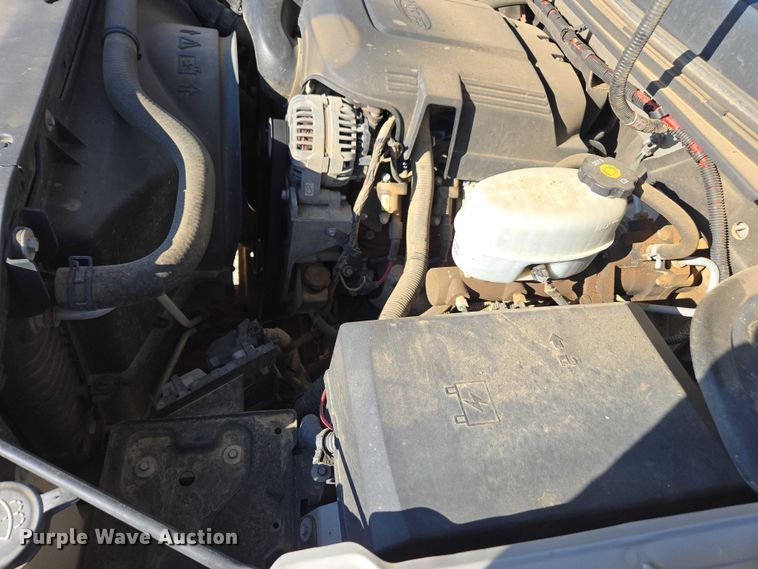 image for item DT4738 2008 GMC Sierra pickup truck