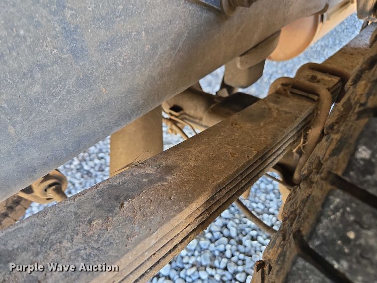 image for item DT4738 2008 GMC Sierra pickup truck