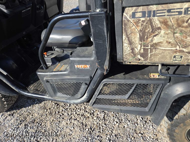 image for item DT4739 2017 Kubota RTV-X900 utility vehicle