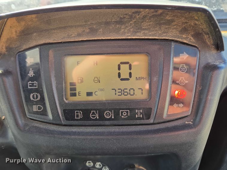 image for item DT4739 2017 Kubota RTV-X900 utility vehicle