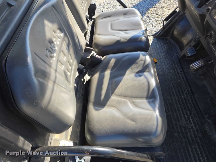 image for item DT4739 2017 Kubota RTV-X900 utility vehicle