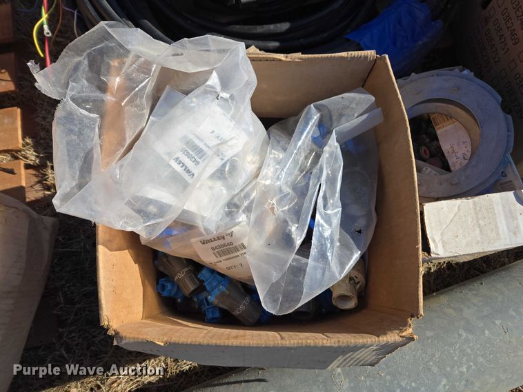 image for item DT4741 Center pivot parts