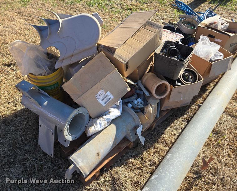 image for item DT4741 Center pivot parts