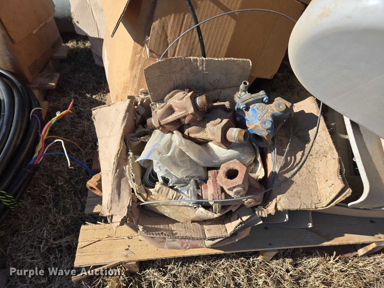 image for item DT4741 Center pivot parts